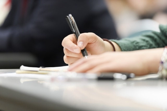 カイロオステ院α